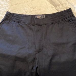 Abercrombie navy plaid sneaker taper pant